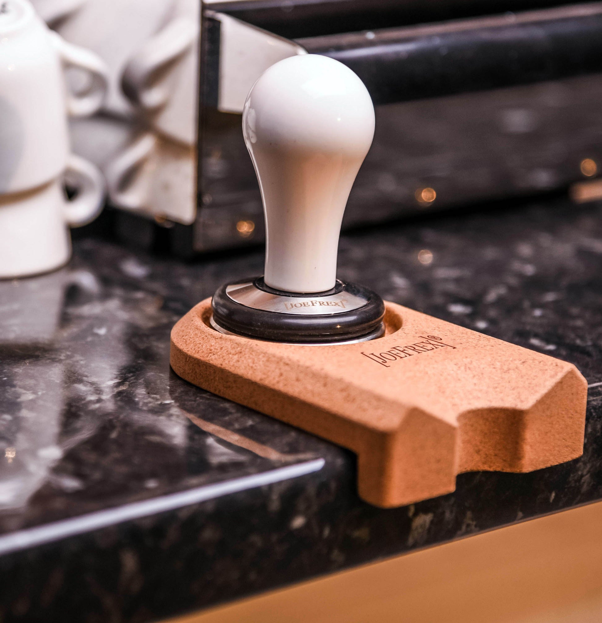 Perfect tamping mat for tamping your espresso grounds with a espresso tamperstand for your barista tamper