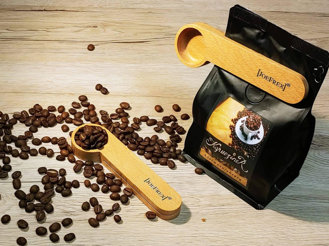 Coffee measuring spoon 7g wood with clip