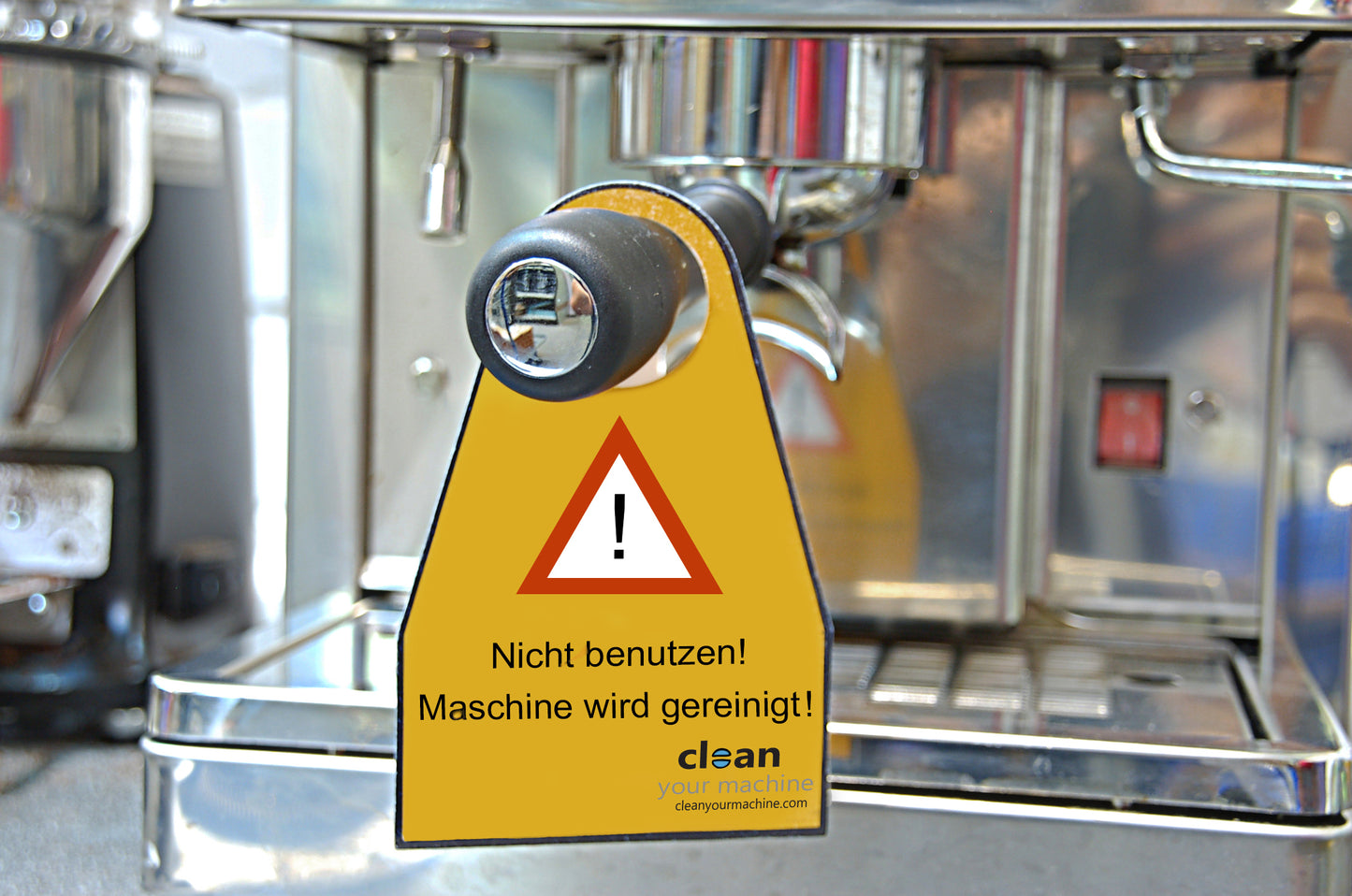 Warnschild zur Maschinenreinigung